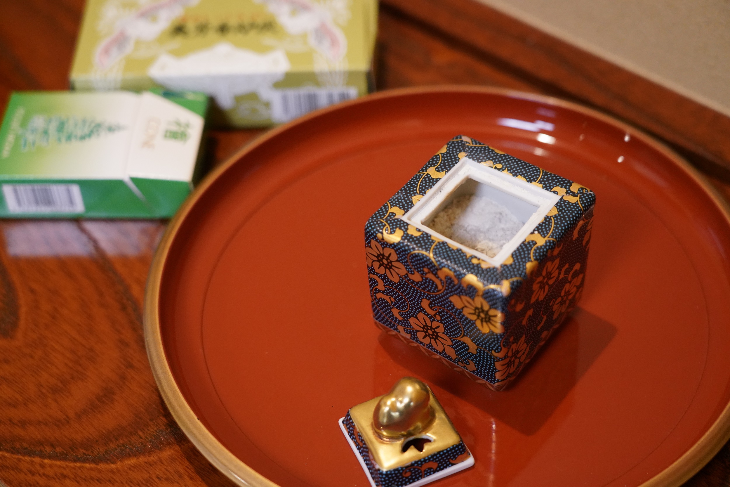 8種お薬味と中国粥の朝食と朝食会場